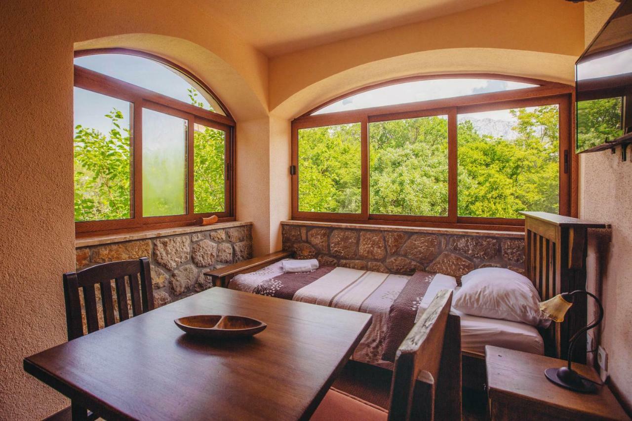 Apartmani I Sobe Dinko Starigrad Paklenica Eksteriør billede