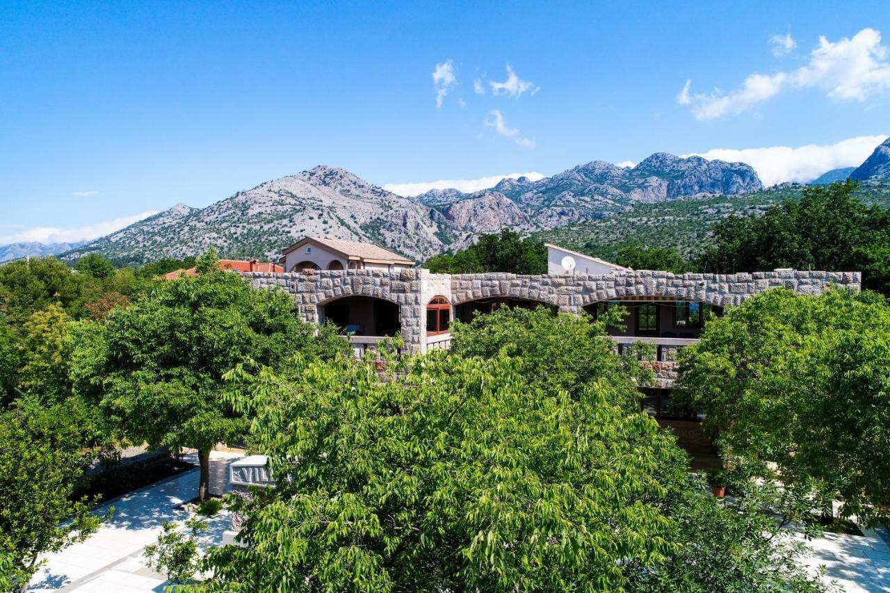 Apartmani I Sobe Dinko Starigrad Paklenica Eksteriør billede