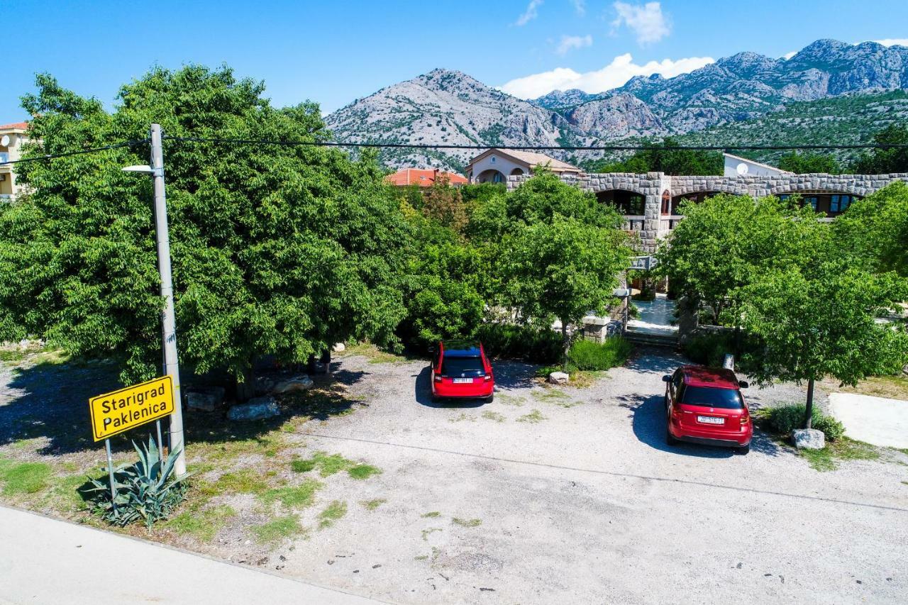 Apartmani I Sobe Dinko Starigrad Paklenica Eksteriør billede